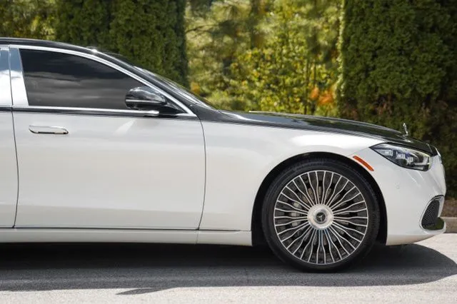 Mercedes-Benz S-Class photo 10