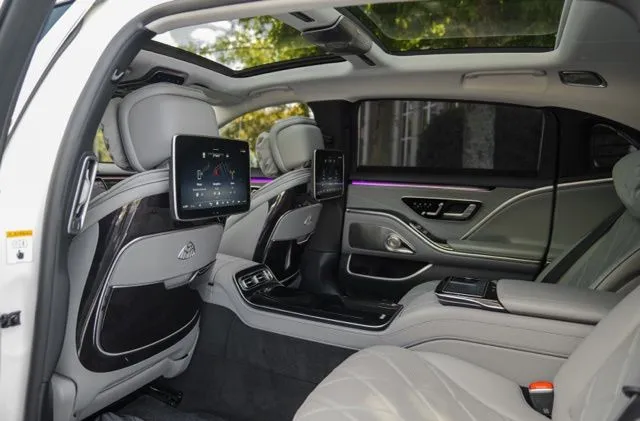 Mercedes-Benz S-Class photo 40