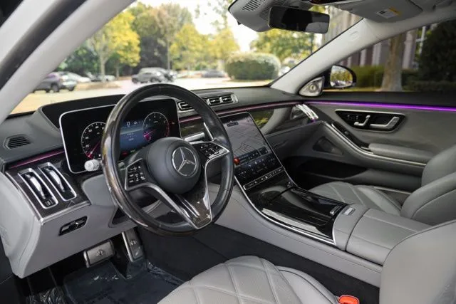 Mercedes-Benz S-Class photo 22