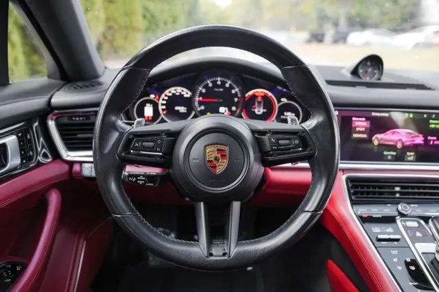 Porsche Panamera photo 25