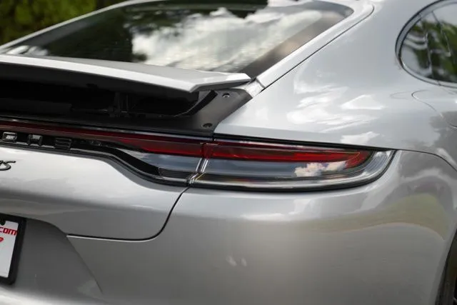 Porsche Panamera photo 14