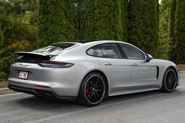 Porsche Panamera photo 11