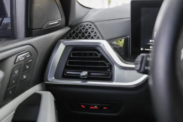 BMW X6 photo 24