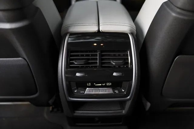 BMW X6 photo 40