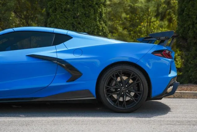 Chevrolet Corvette photo 7