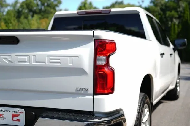 Chevrolet Silverado photo 14