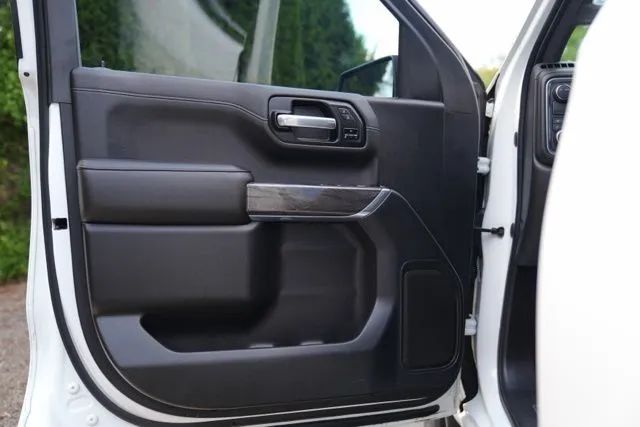 Chevrolet Silverado photo 40