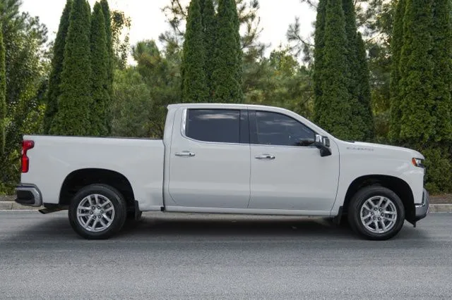Chevrolet Silverado photo 8