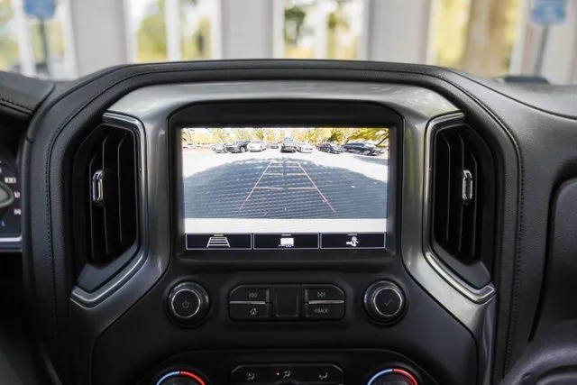 Chevrolet Silverado photo 28