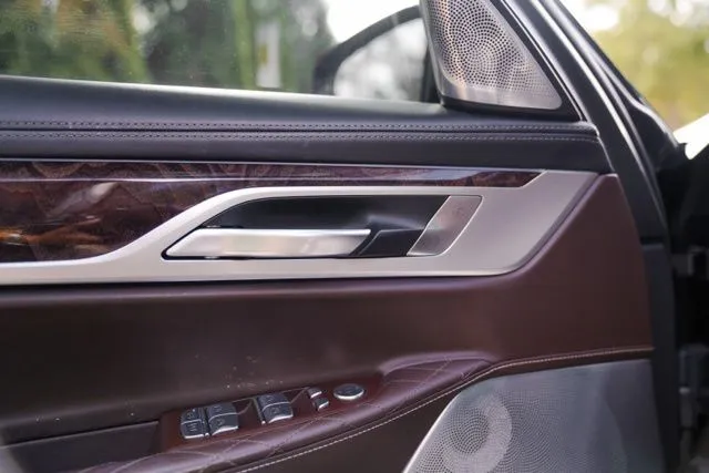 BMW 7 Series photo 44