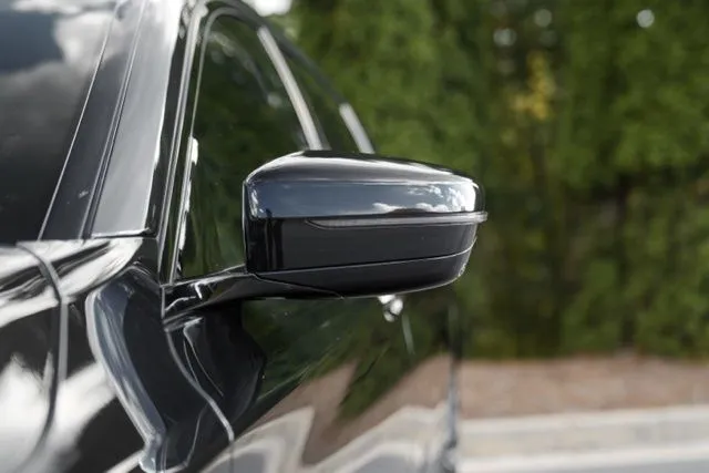 BMW 7 Series photo 14