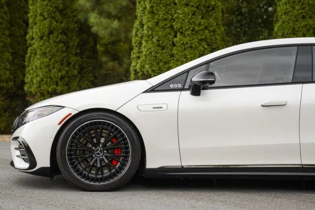 Mercedes-Benz AMG EQS photo 6