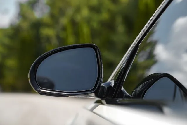 Mercedes-Benz S-Class photo 24
