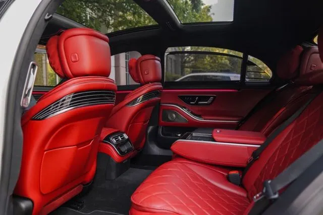 Mercedes-Benz S-Class photo 43