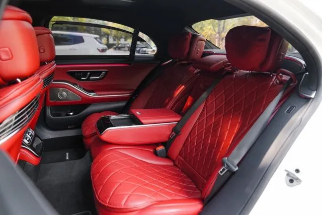 Mercedes-Benz S-Class photo 45