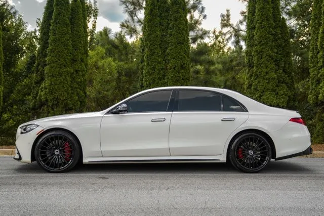 Mercedes-Benz S-Class photo 9