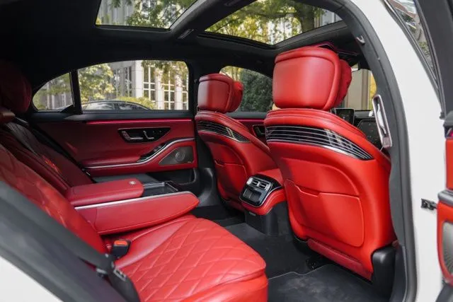 Mercedes-Benz S-Class photo 44
