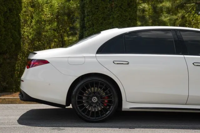 Mercedes-Benz S-Class photo 13