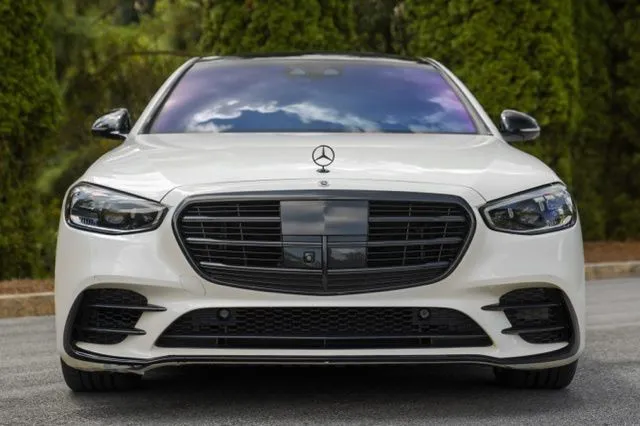 Mercedes-Benz S-Class photo 21