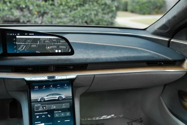 Lucid Air photo 27