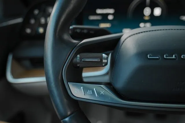 Lucid Air photo 29