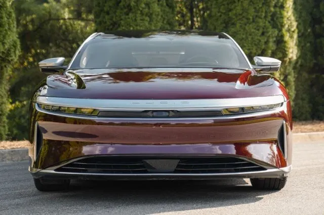 Lucid Air photo 19