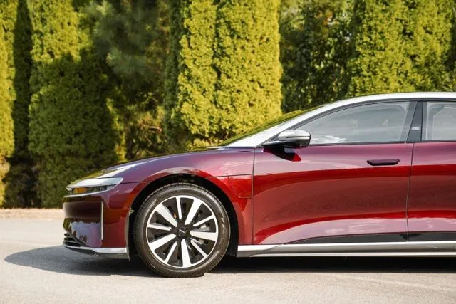 Lucid Air photo 10