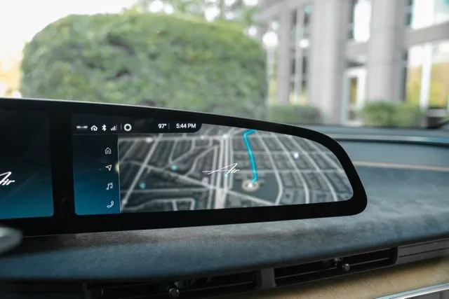 Lucid Air photo 33