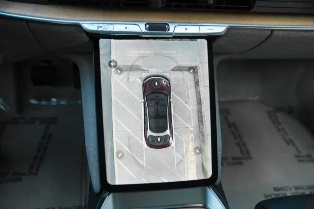Lucid Air photo 35