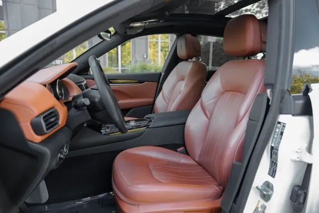 Maserati Levante photo 35