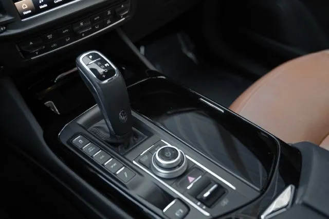 Maserati Levante photo 31