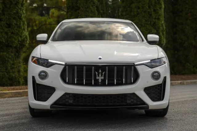 Maserati Levante photo 14