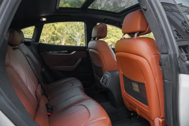 Maserati Levante photo 38