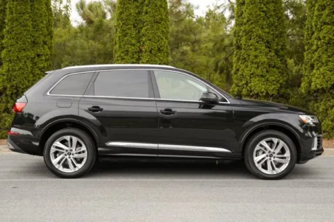 More photos of 2022 Audi Q7 55 Premium Plus at Gravity Autos Duluth, GA