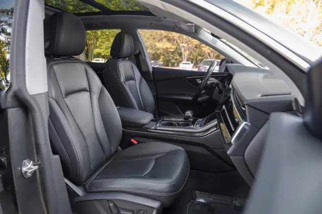 Audi Q8 photo 35
