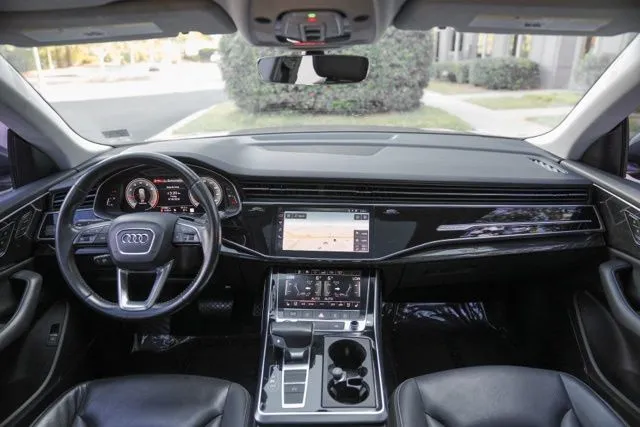 Audi Q8 photo 20