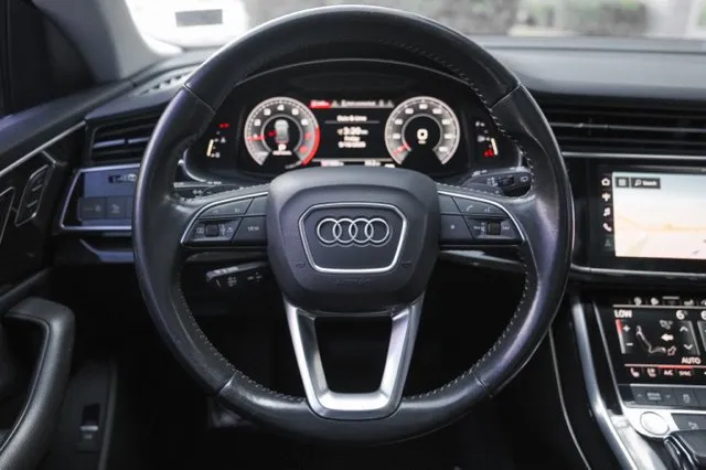 Audi Q8 photo 25