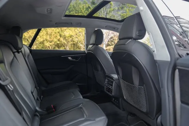 Audi Q8 photo 37