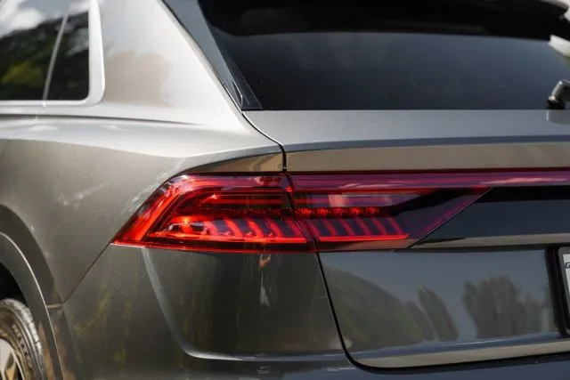 Audi Q8 photo 12
