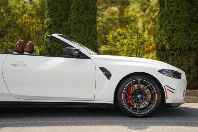 BMW M4 photo 10
