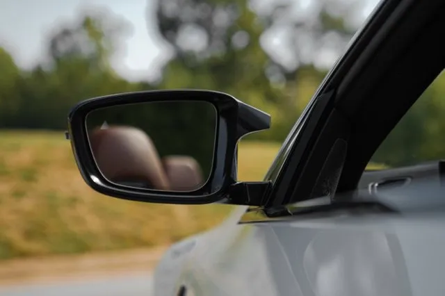 BMW M4 photo 21