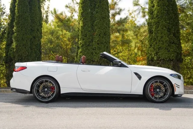 BMW M4 photo 8