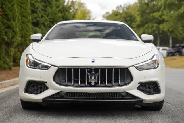 Maserati Ghibli photo 10