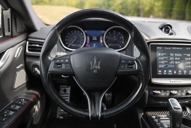 Maserati Ghibli photo 20