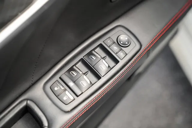 Maserati Ghibli photo 33