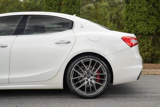 Maserati Ghibli photo 7