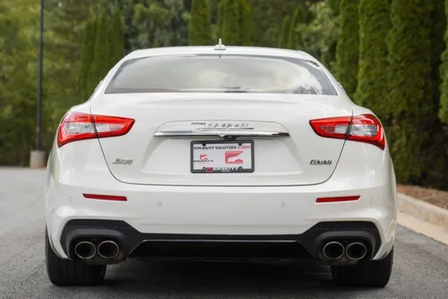 Maserati Ghibli photo 11