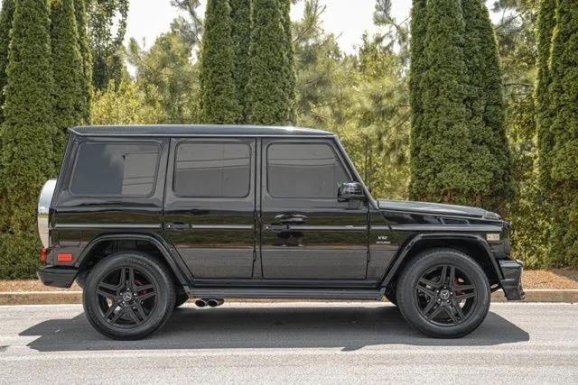 Mercedes-Benz G-Class photo 13