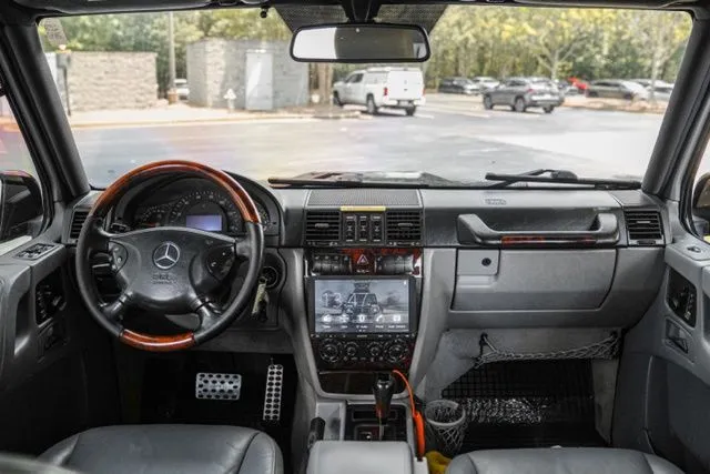 Mercedes-Benz G-Class photo 27