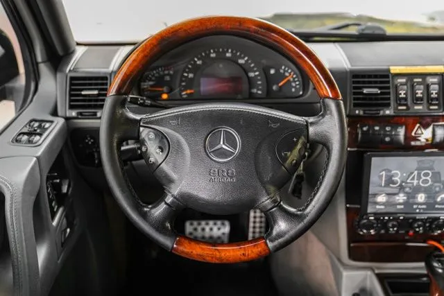 Mercedes-Benz G-Class photo 33